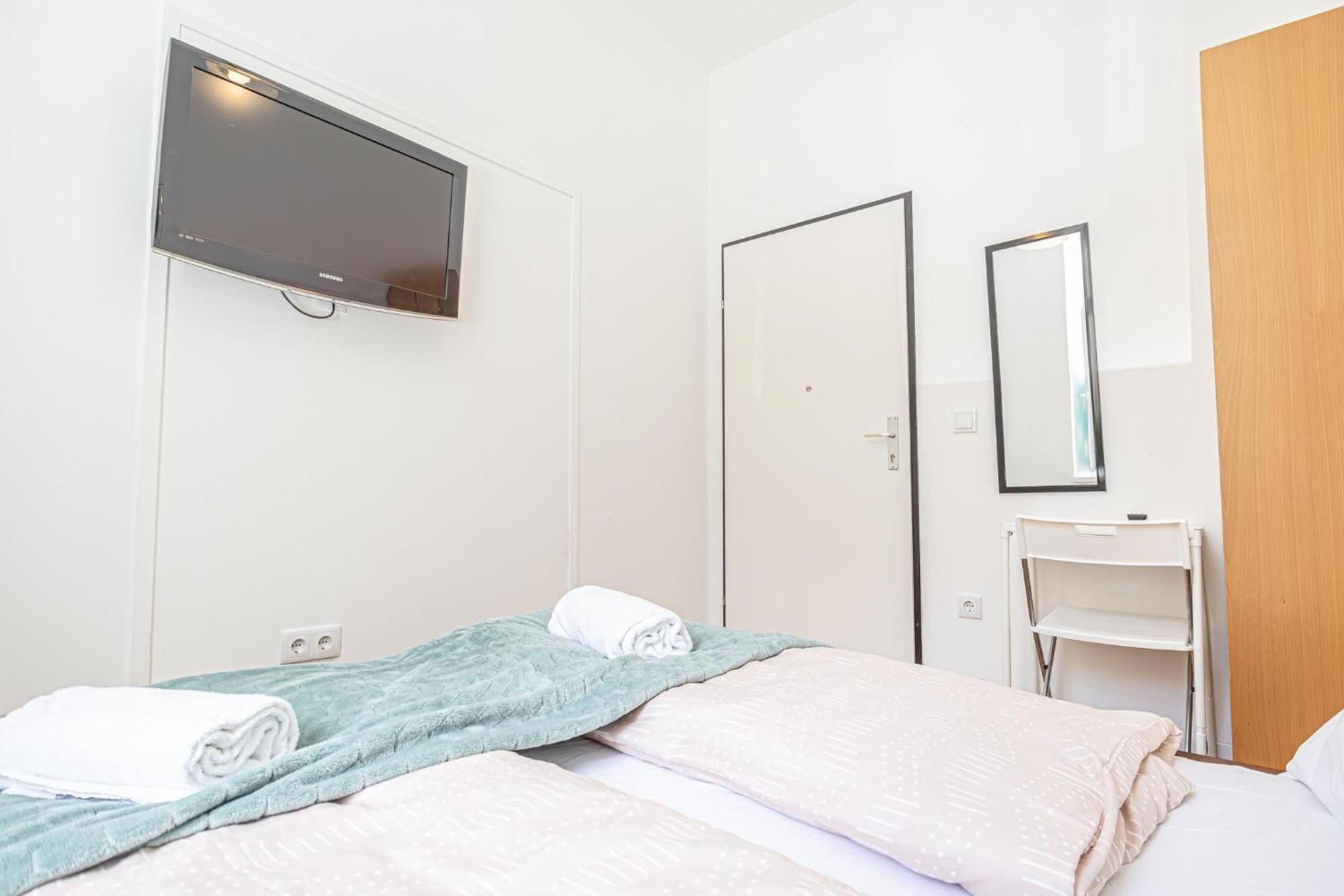 Loevly Shared 6Br With Garden Near Danube & Millenium City Вена Экстерьер фото