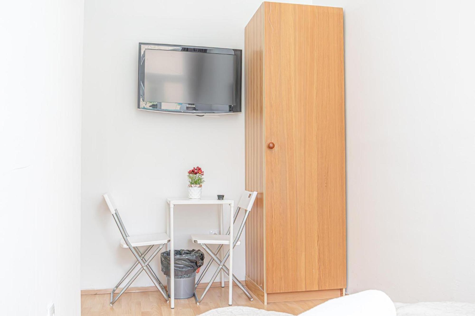 Loevly Shared 6Br With Garden Near Danube & Millenium City Вена Экстерьер фото