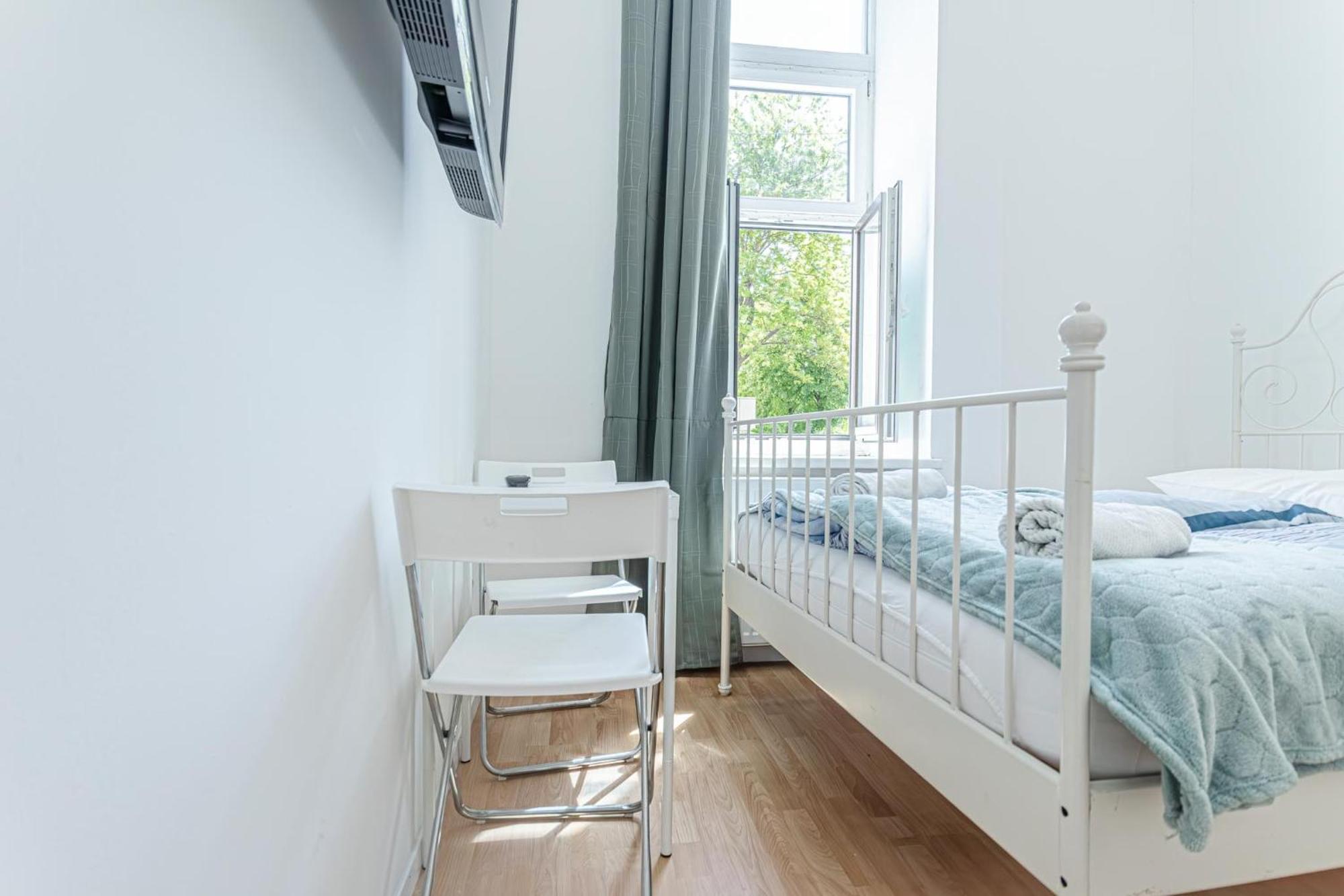 Loevly Shared 6Br With Garden Near Danube & Millenium City Вена Экстерьер фото